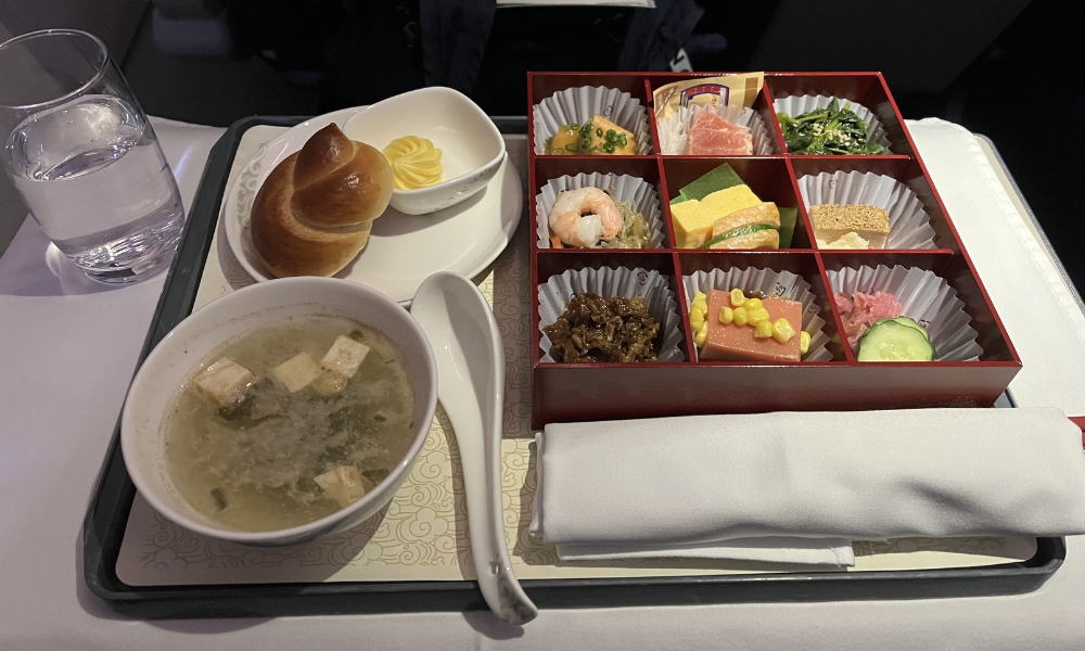 エアチャイナビジネス機内食和食1