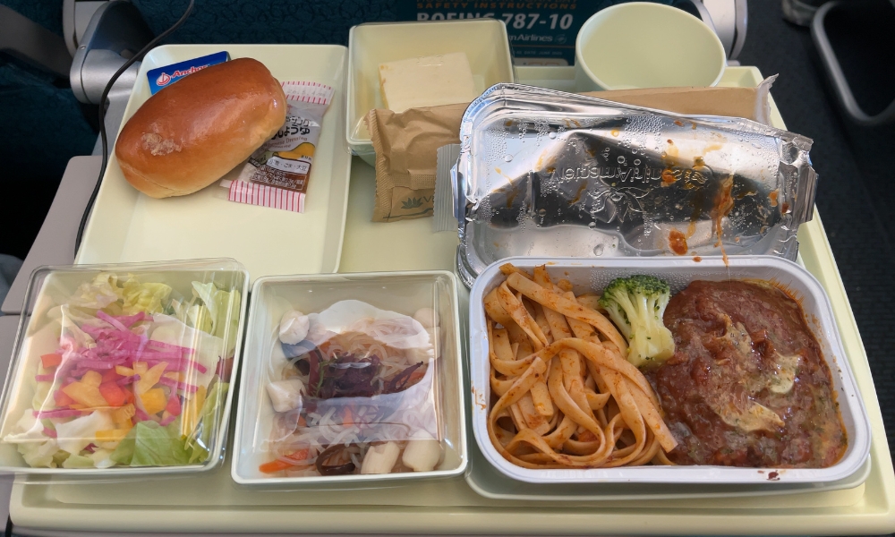 ベトナム航空エコノミークラス機内食(成田発)