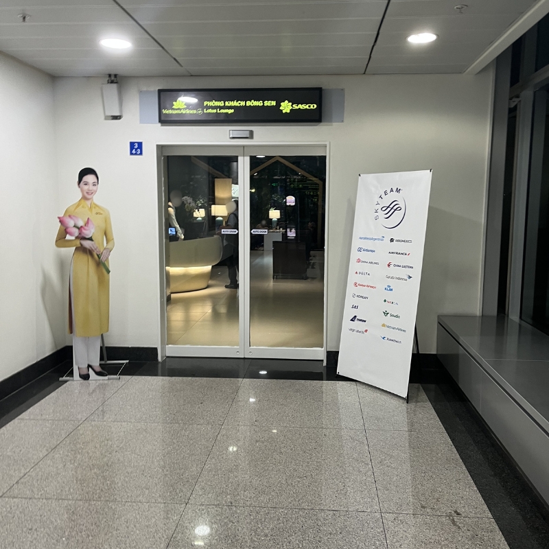 ベトナム航空ロータスラウンジホーチミン空港-出入口