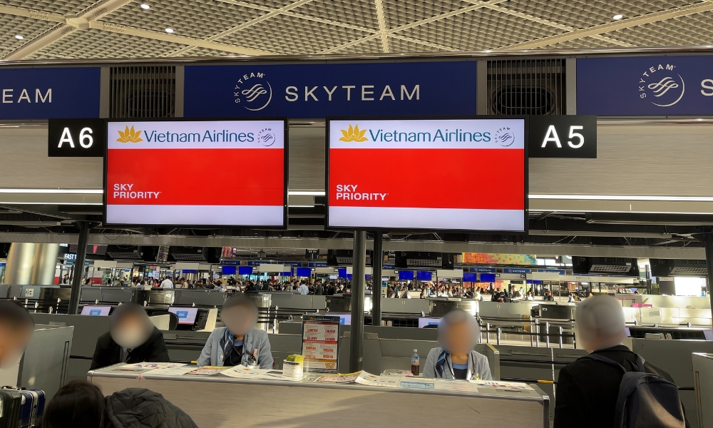 ベトナム航空成田空港チェックインカウンター-スカイプライオリティ